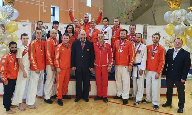 сборная-Москвы-1-место по карате спмбо70 1320.jpg