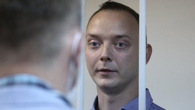 «Пока министр в туалете»
