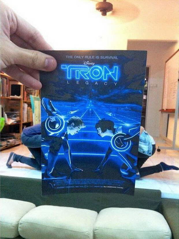 Как развлечь себя при помощи кино-постеров