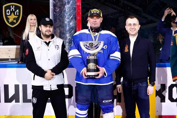 В «Хоккейном городе СКА» прошел праздник в честь завершения регионального этапа Всероссийского чемпионата Офицерской Хоккейной Лиги
