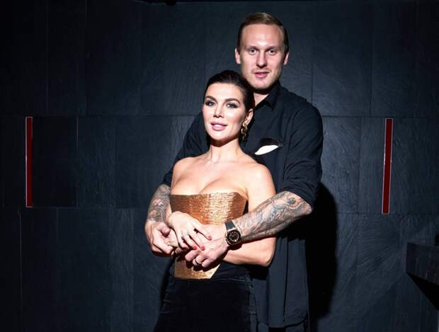 Отец Тиммы отказывается общаться с Седаковой, несмотря на то, что она оплачивает похороны