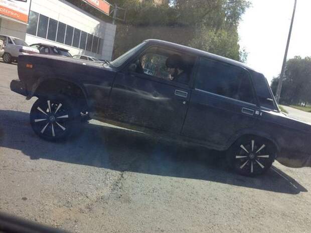 Подборка автоприколов (25 фото)