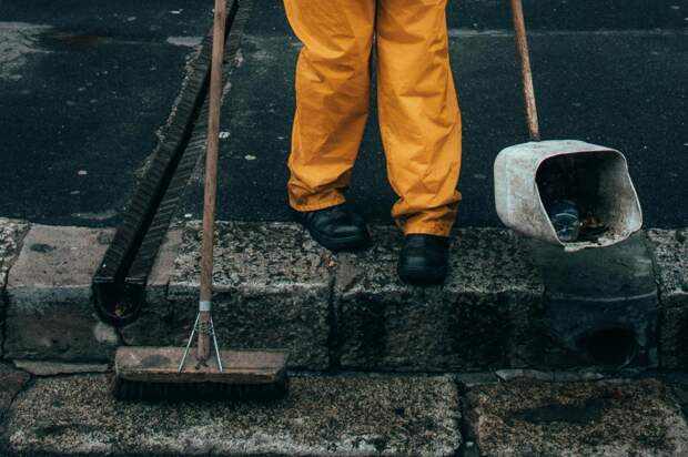 Петербуржец раздробил ключицы во время ремонта