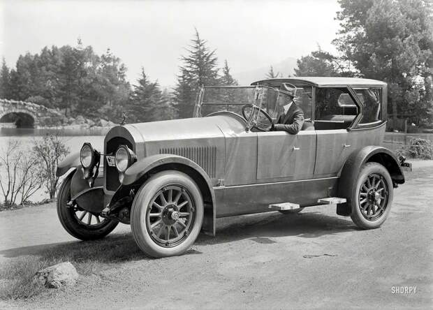 Сделан из хищника: автомобиль с обшивкой из крокодиловой кожи (1919 год) авто, олдтаймер, ретро фотографии, старинные автомобили