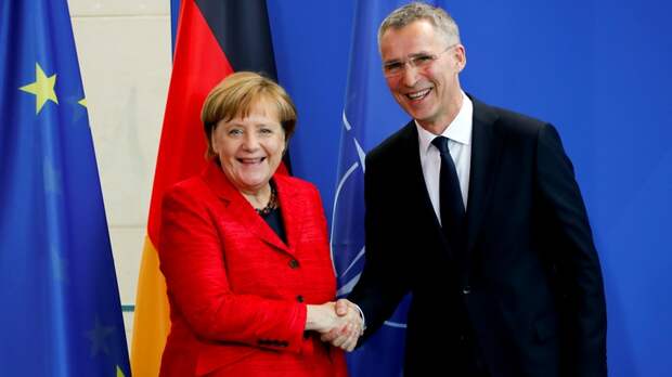 CM: НАТО подталкивает неведающую Европу к войне с Россией