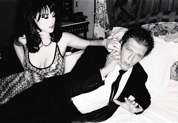 Моника Белуччи (Monica Bellucci) и Венсан Кассель (Vincent Cassel) в фотосессии Эллен фон Унверт (Ellen von Unwerth) для журнала Studio (2005), фото 7
