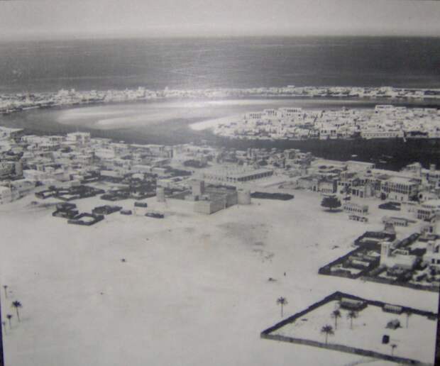 Mid-20th_century_Dubai Mid-20th_century_Dubai