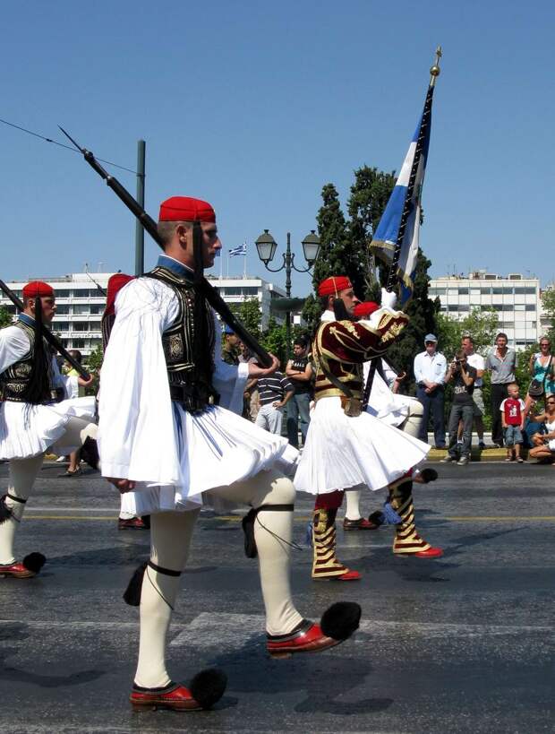 Отзвуки древних традиций: Эвзоны - греческая Президентская Гвардия (9)