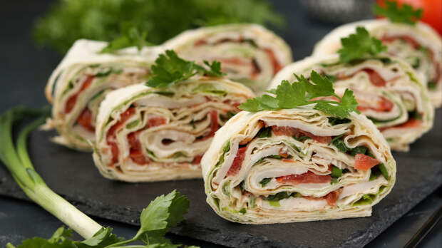 Семь беспроигрышных начинок для рулета из лаваша