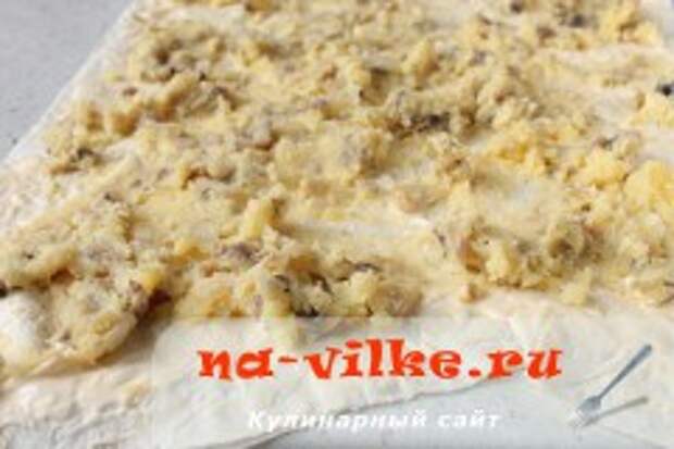 Рулет из лаваша с шампиньонами и картофелем