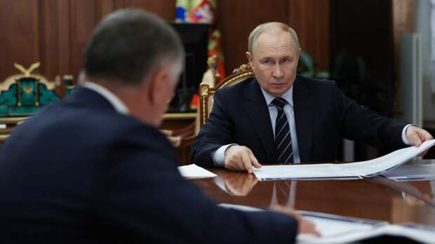 Путин призвал кабмин поддержать строительный сектор