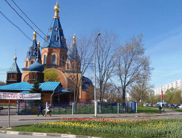 Храм Державной иконы Божьей Матери в районе Чертаново Северное
