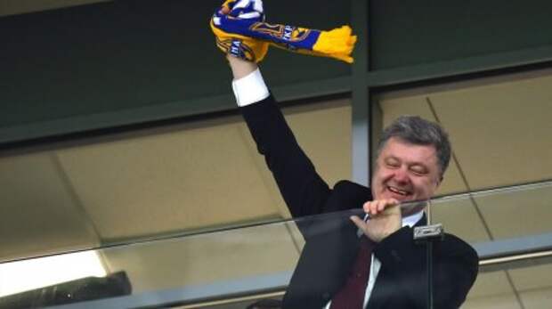 Порошенко не может прожить ни дня без обвинений в адрес России. Порошенко не может прожить ни дня без обвинений в адрес России.