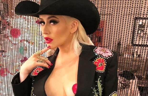 Агилера напомнила о себе эротическими фото из ванной Instagram, ванна, знаменитости, кристина агилера, тело