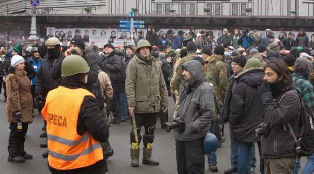 Киевляне за чистый город и против фашистов