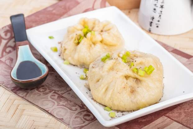 Баоцзы - легкие пирожки с мясом в китайском стиле 
