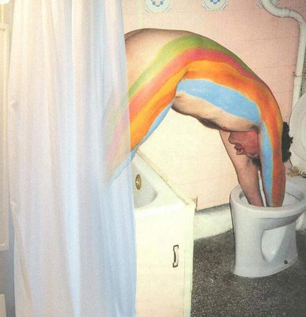 нырнул в унитаз