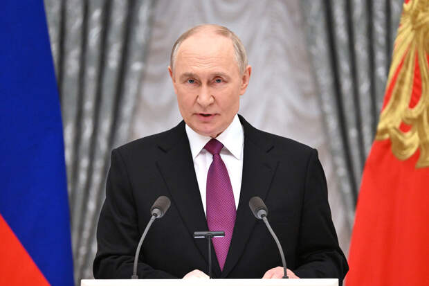 Путин: РФ заинтересована в максимальных результатах работы новых послов в Москве