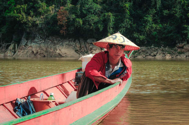 Как сплавиться по Меконгу на собственной лодке