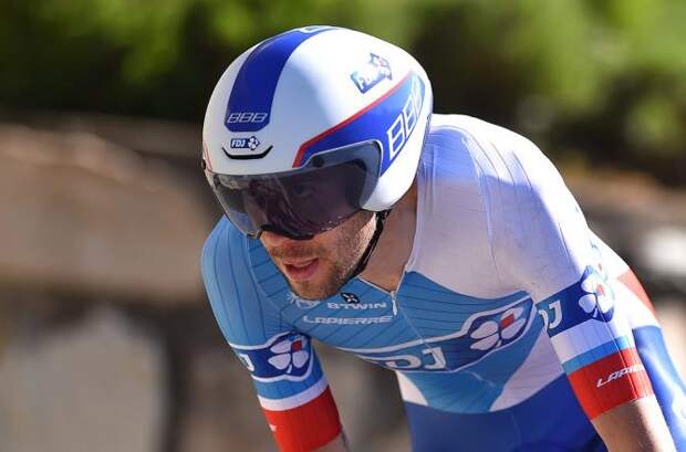 Тибо Пино (FDJ) едет к победе (фото: Tim de Waele/TDWSport.com)