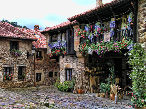 Назад, в лето! Деревня Барсена Майор, Испания