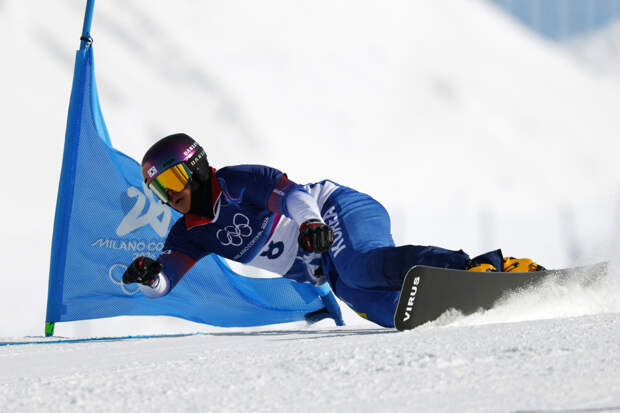 Итальянский сноубордист объяснил появление российского флага на шлеме на Олимпиаде