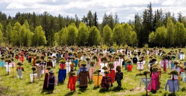 Поле молчаливых людей в Финляндии