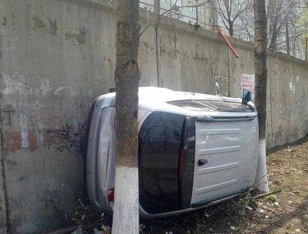 Подборка автоприколов (27 фото)