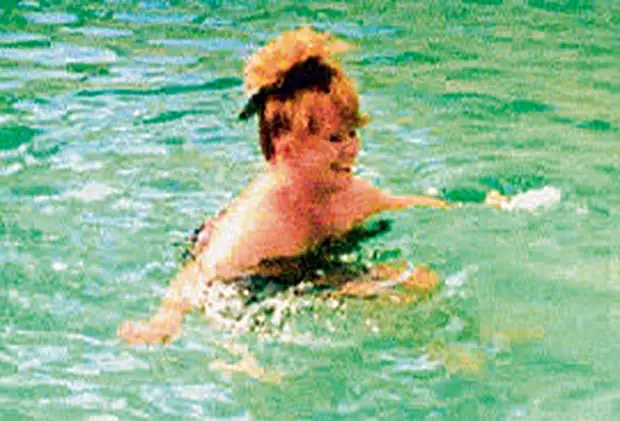 Фото алла пугачева в купальнике фото