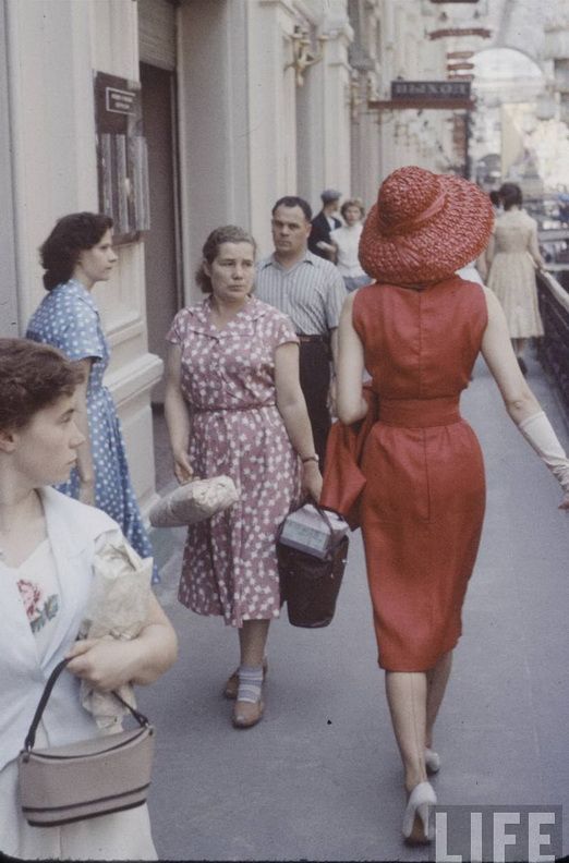Christian Dior в Москве. 1959 год. (30 фото)