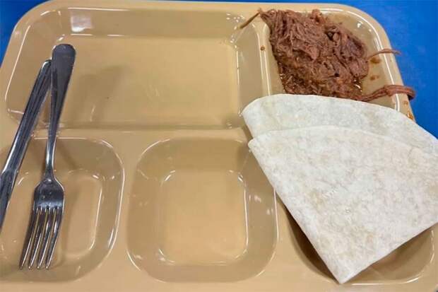 Экипажи отправленных к берегам Ирана кораблей США пожаловались на нехватку еды