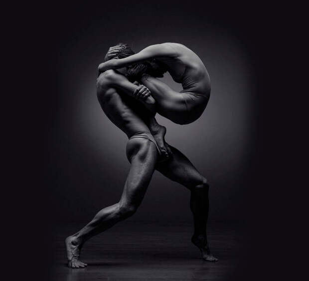 https://static.boredpanda.com/blog/wp-content/uploads/2016/10/dance-photography-vadim-stein-3-580495aa7a73c__880.jpg