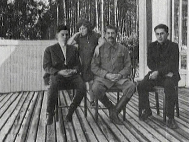 Политика: ЖЕНЩИНА И ВЛАСТЬ