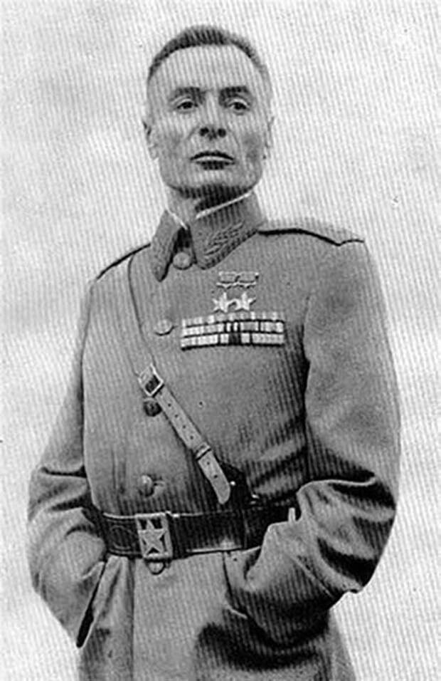 Василий Петров — единственный в мире офицер, воевавший без рук Великая Отечественная Война, архивные фотографии, вторая мировая война