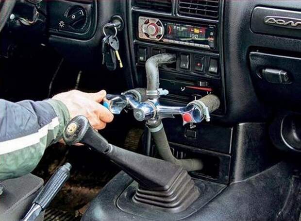 поломки