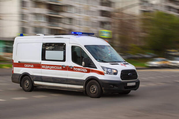 Грязные руки и сырые котлеты: 60 человек отравились на поминках на Кубани