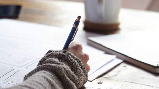 Психолог Юданова объяснила, как родители могут поддержать детей перед экзаменами