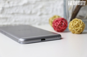 USB-разъем HTC One X9