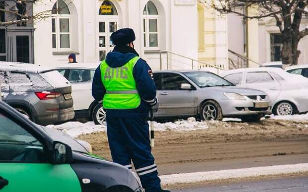 В Рязани сотрудники ГАИ помогли роженице добраться до больницы