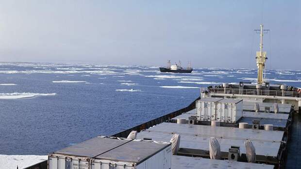 Посол РФ Зиновьев рассказал об интересе Южной Кореи к развитию Севморпути