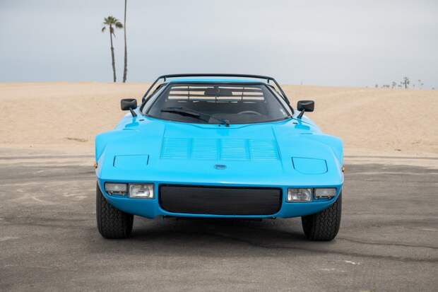 Очень редкий спорткар Lancia Stratos 1975 года выпуска
