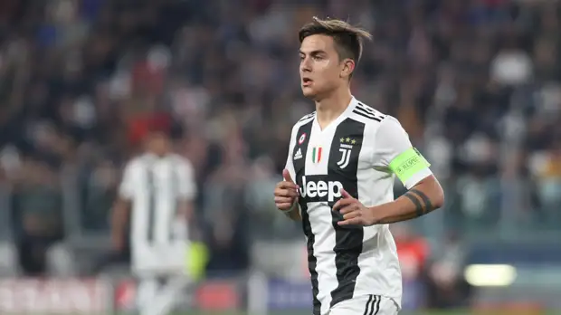 В «Ювентусе» заявили, что Дибала останется в команде
