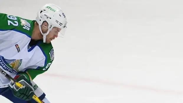 Клуб КХЛ «Салават Юлаев» потерял основного вратаря и двоих защитников из-за травм