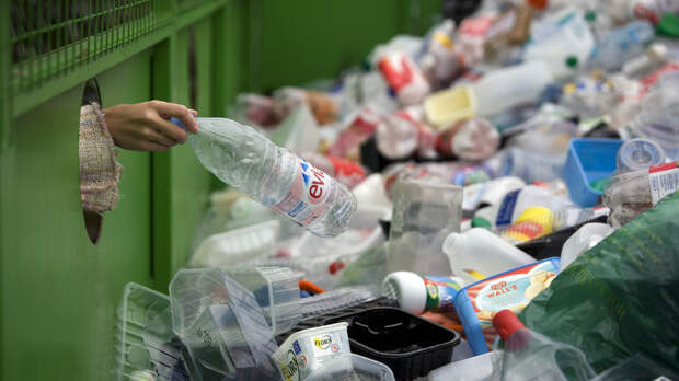Уральцы сдали на переработку 7 млн пластиковых бутылок за 2023 год