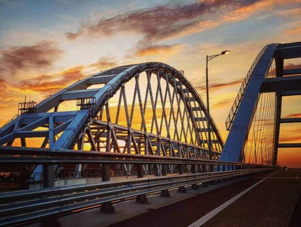 Киев может нанести удар по мосту Крымскому мосту