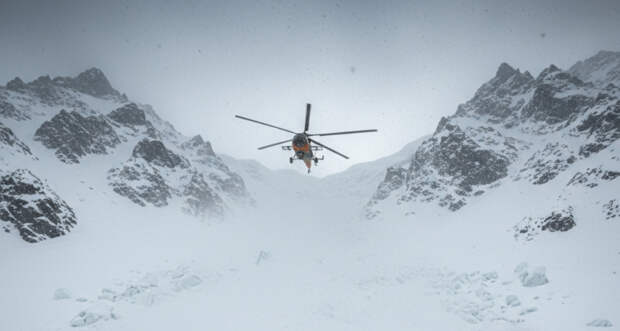 Лавина накрыла альпинистов в Бурятии: четверо под снегом