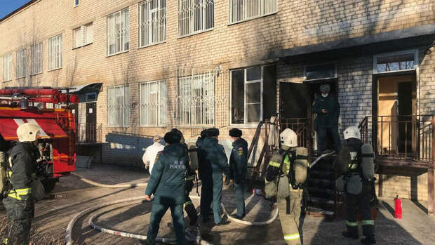 Власти подтвердили, что к пожару в больнице Астрахани привело замыкание электропроводки