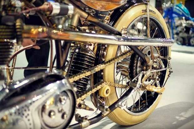 Кастом Triumph T120