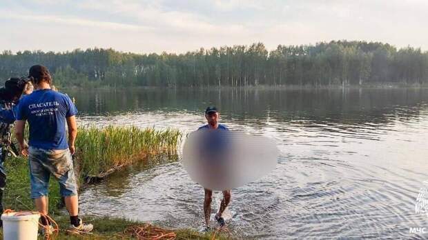 Подросток утонул во время игры с друзьями на озере в Ярославле
