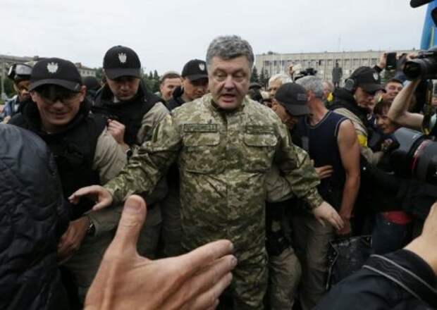 Петра Порошенко хотят казнить в «темном подвале». Петра Порошенко хотят казнить в «темном подвале».